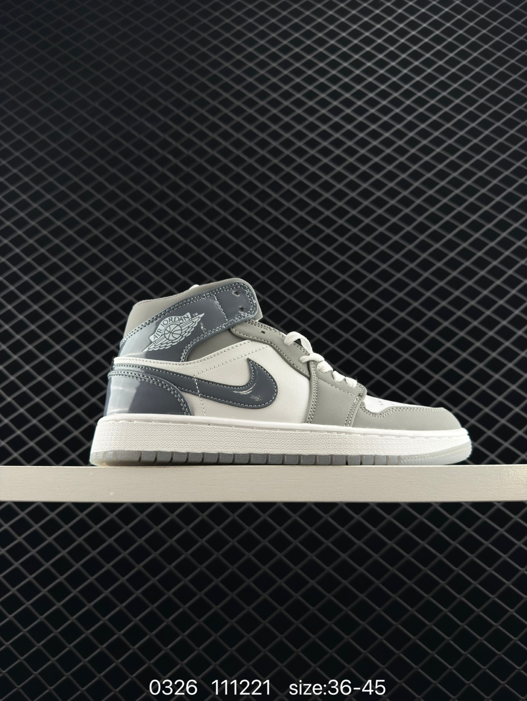 Nike Wmns Air Jordan 1 Mid SE